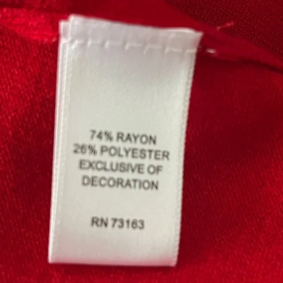 Cable & Gauge Red Bow-Button Cardigan - Picture 8 of 9